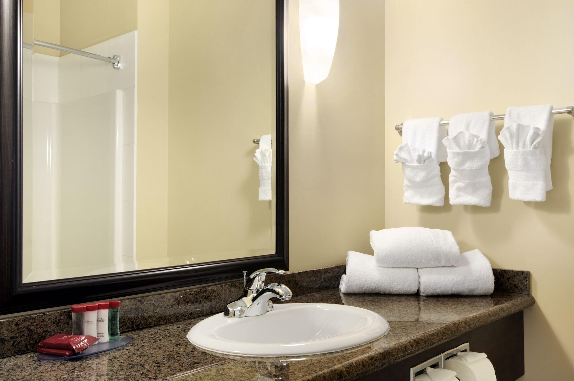 Ramada By Wyndham Cold Lake Zimmer foto